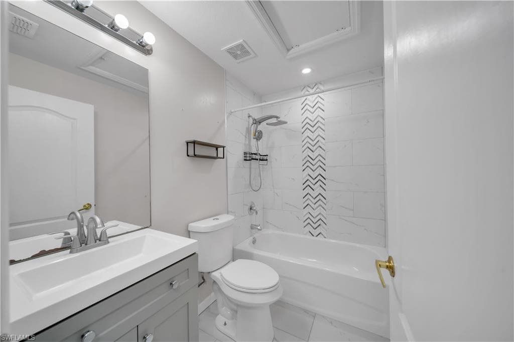 9420 Ivy Brook RUN # 301, FORT MYERS FL 33913-22