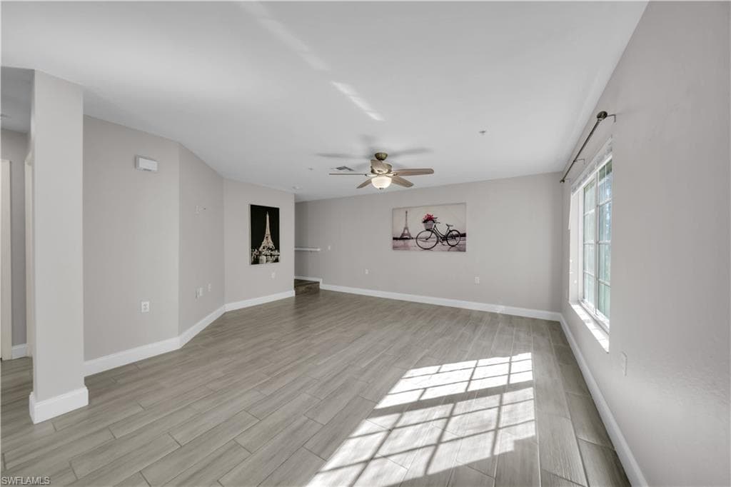 9420 Ivy Brook RUN # 301, FORT MYERS FL 33913-1