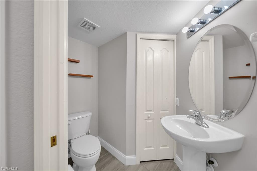 9420 Ivy Brook RUN # 301, FORT MYERS FL 33913-11