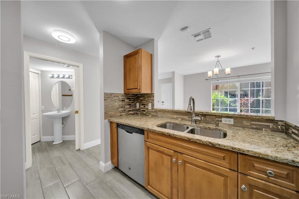 9420 Ivy Brook RUN # 301, FORT MYERS FL 33913-10