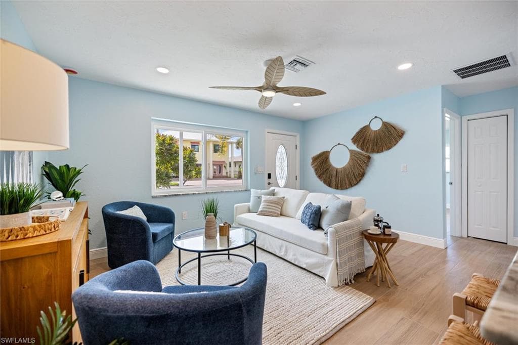 810 Harvard ST, ENGLEWOOD FL 34223-12