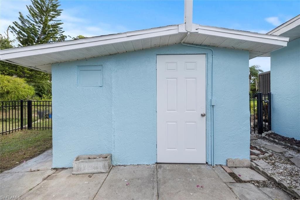 810 Harvard ST, ENGLEWOOD FL 34223-35