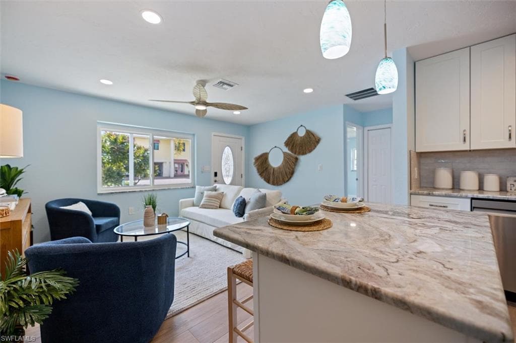 810 Harvard ST, ENGLEWOOD FL 34223-13