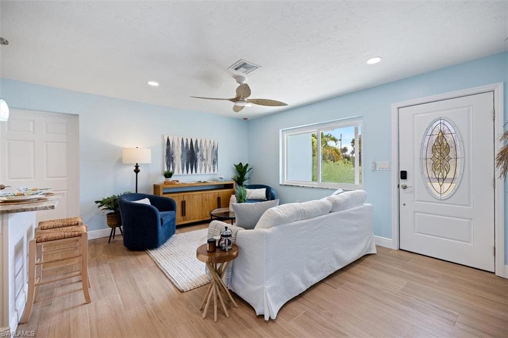 810 Harvard ST, ENGLEWOOD FL 34223-10