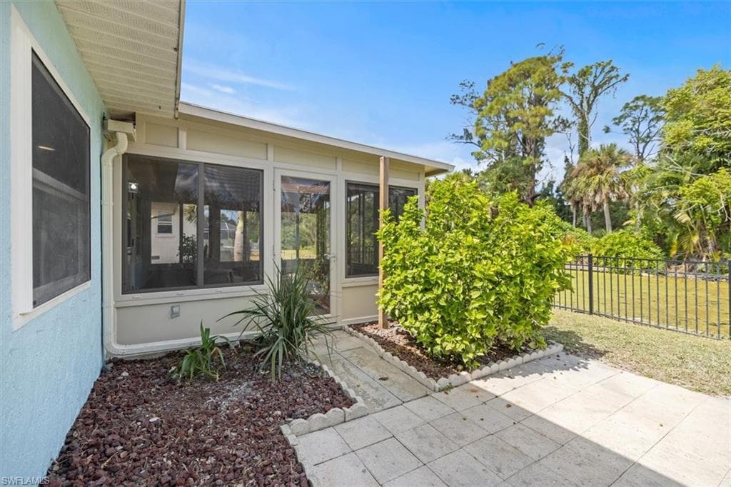 810 Harvard ST, ENGLEWOOD FL 34223-34