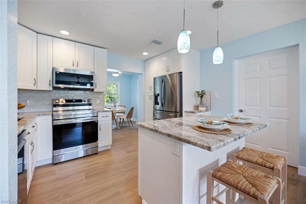 810 Harvard ST, ENGLEWOOD FL 34223-3