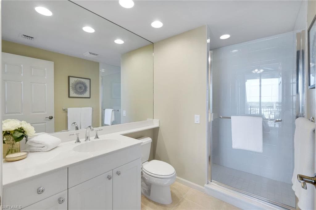 455 Cove Tower DR # 801, NAPLES FL 34110-27