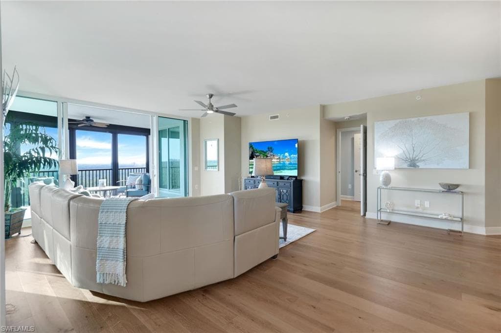 455 Cove Tower DR # 801, NAPLES FL 34110-10