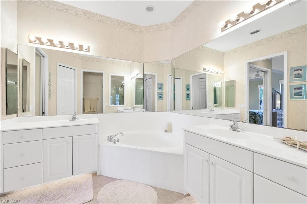 1905 Seville BLVD # 322, NAPLES FL 34109-22