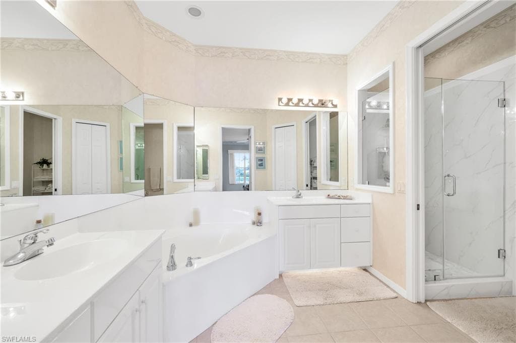 1905 Seville BLVD # 322, NAPLES FL 34109-26