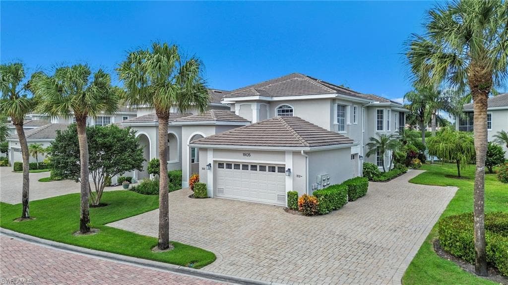1905 Seville BLVD # 322, NAPLES FL 34109-12