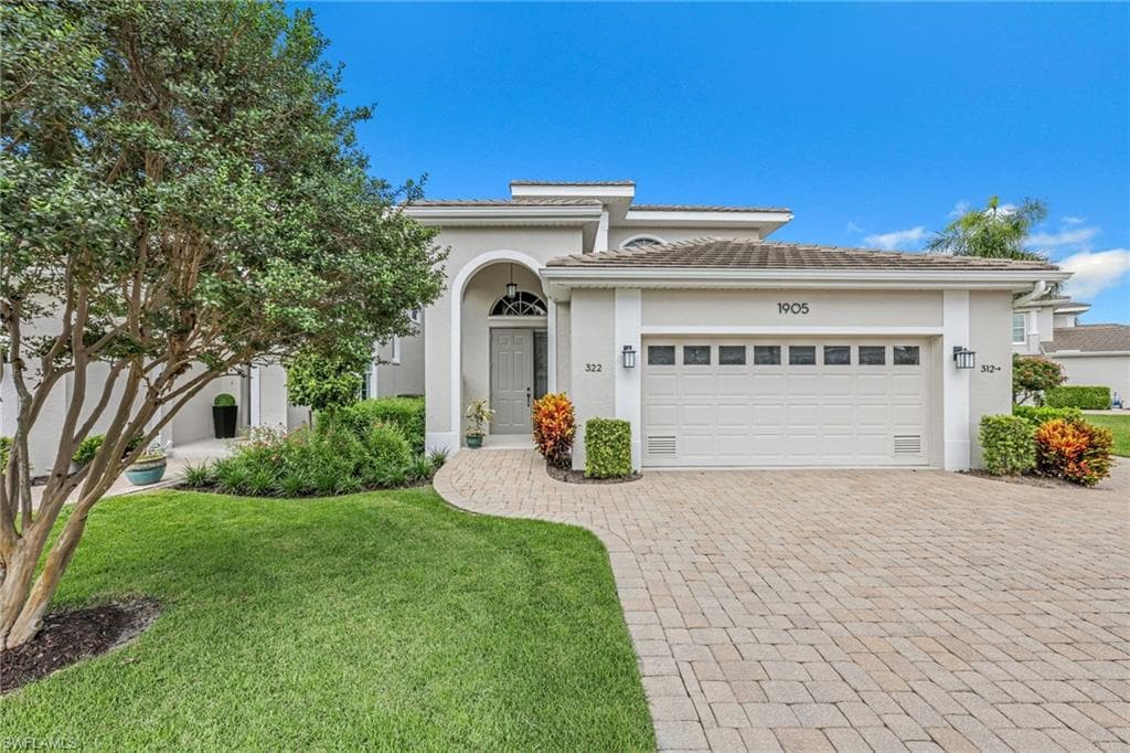 1905 Seville BLVD # 322, NAPLES FL 34109-17