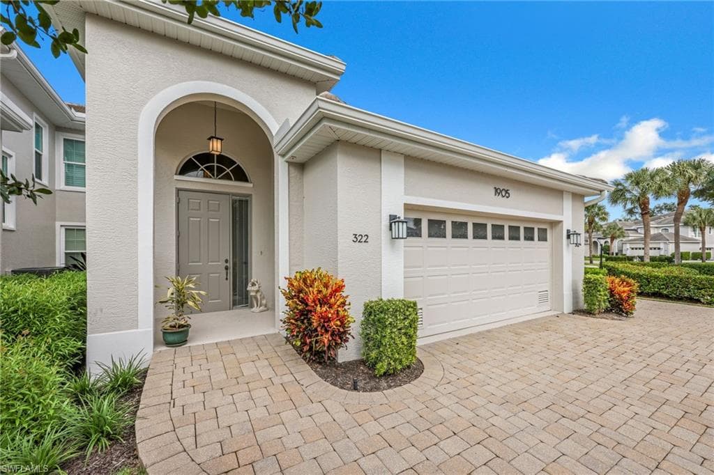 1905 Seville BLVD # 322, NAPLES FL 34109-18