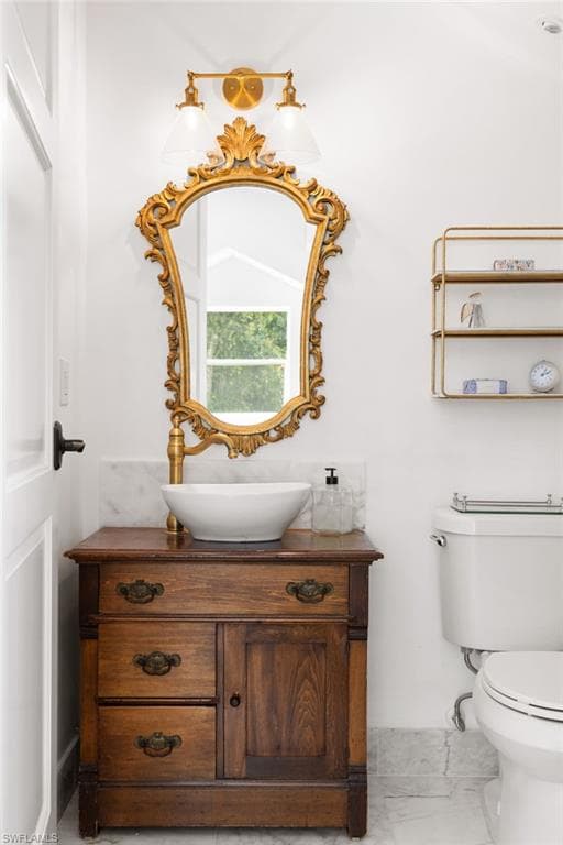 2348 Florida AVE, NAPLES FL 34112-26