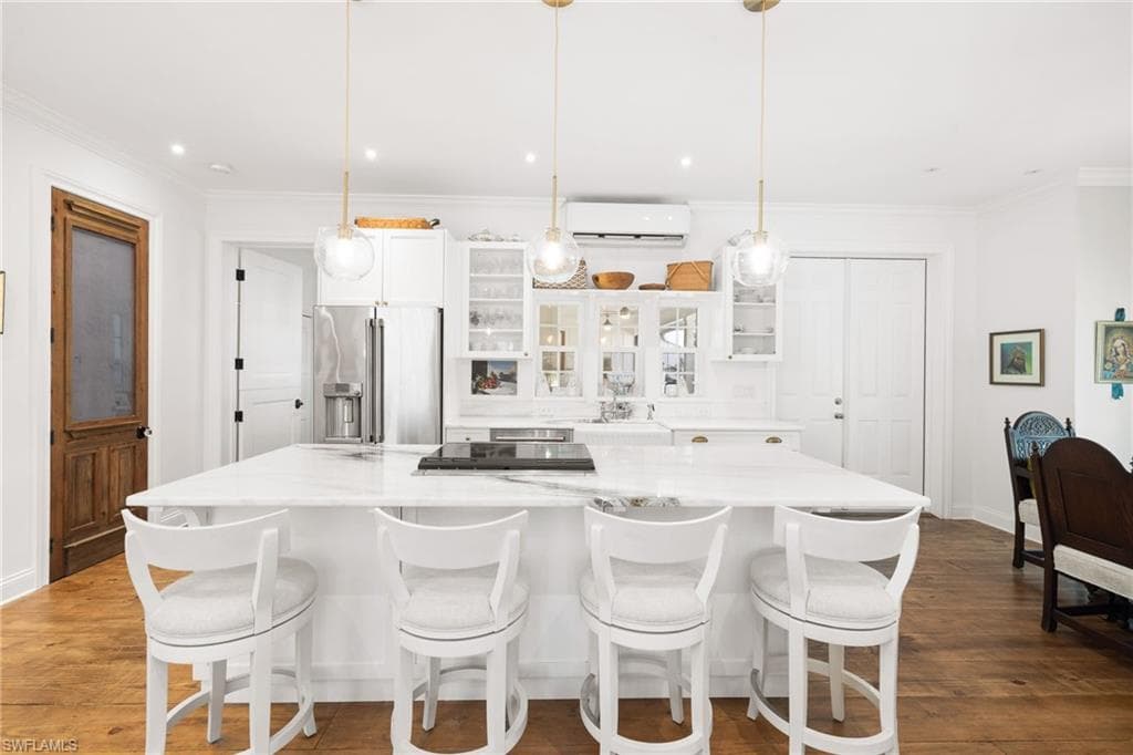 2348 Florida AVE, NAPLES FL 34112-7