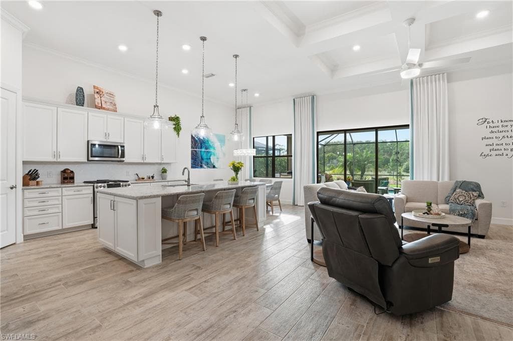 17210 Ashcomb WAY, ESTERO FL 33928-2