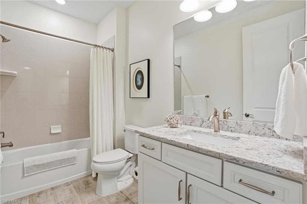 17210 Ashcomb WAY, ESTERO FL 33928-28