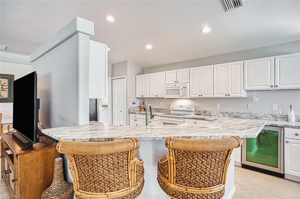 9329 Independence WAY, FORT MYERS FL 33913-16