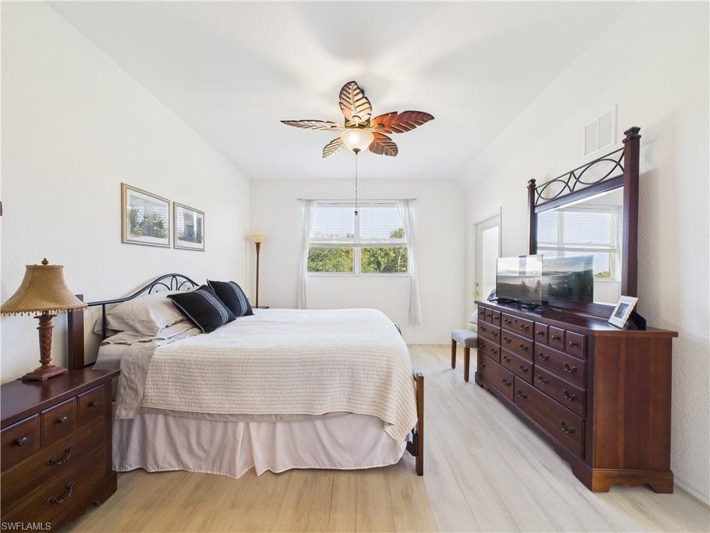 6828 Sterling Greens PL # 4206, NAPLES FL 34104-26