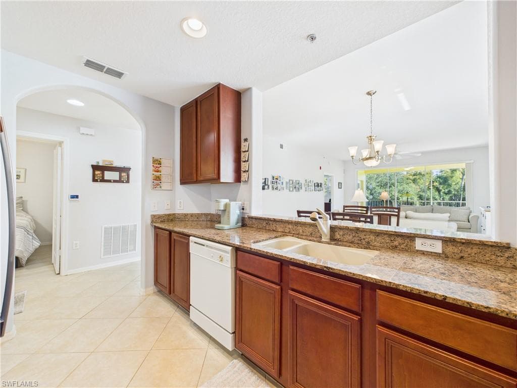 6828 Sterling Greens PL # 4206, NAPLES FL 34104-8