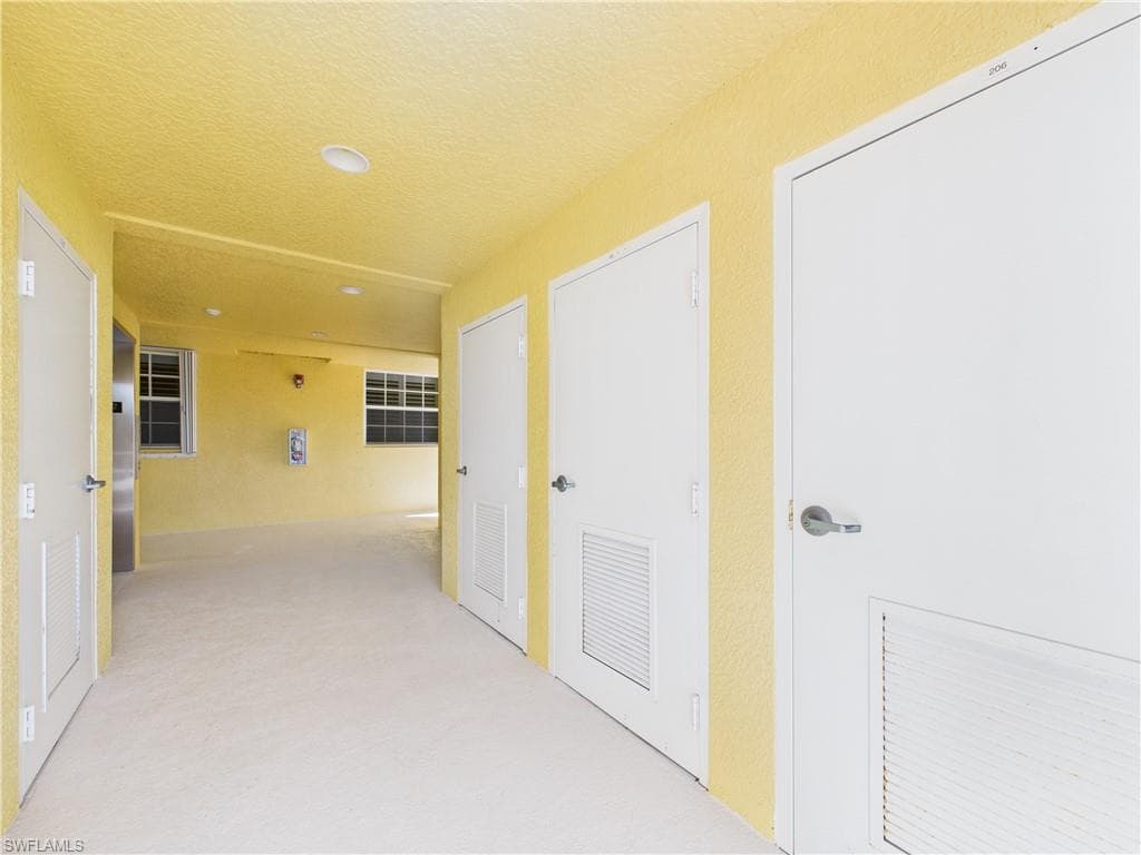 6828 Sterling Greens PL # 4206, NAPLES FL 34104-34