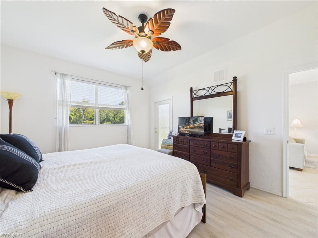 6828 Sterling Greens PL # 4206, NAPLES FL 34104-24