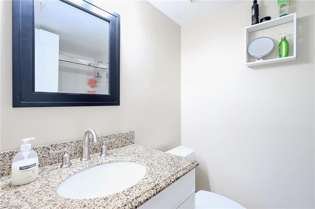 201 Quail Forest BLVD # 103, NAPLES FL 34105-15