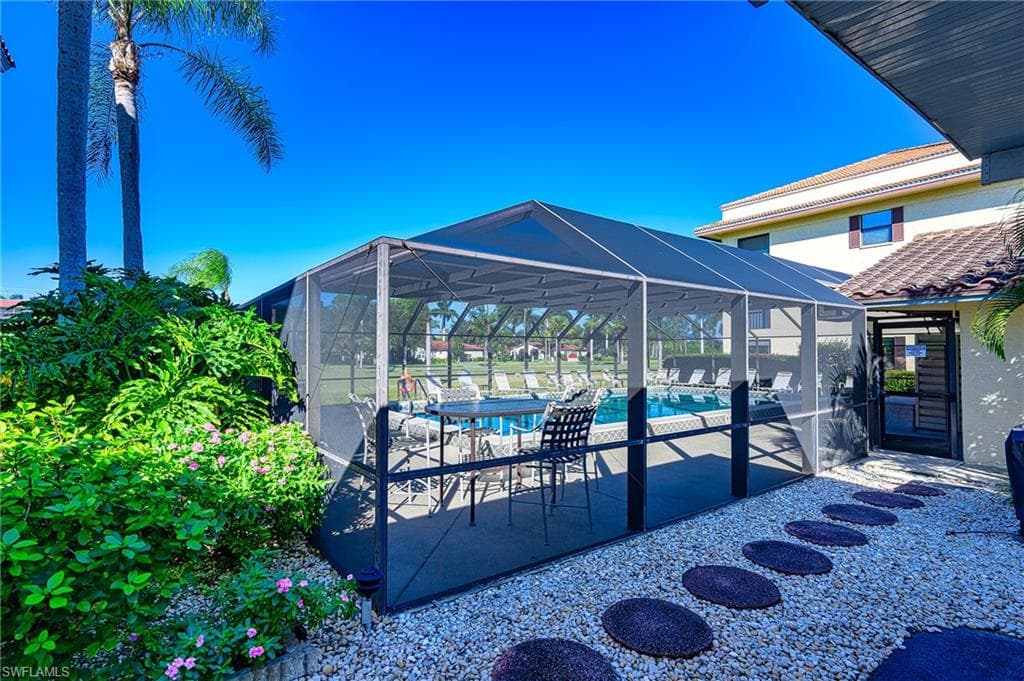 201 Quail Forest BLVD # 103, NAPLES FL 34105-21