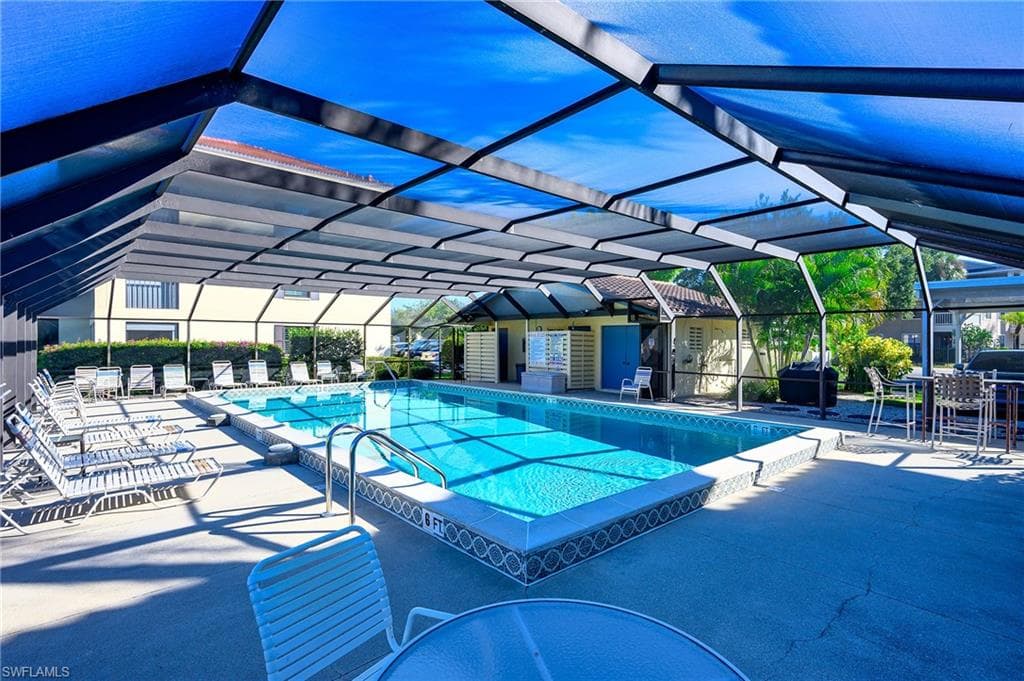 201 Quail Forest BLVD # 103, NAPLES FL 34105-23