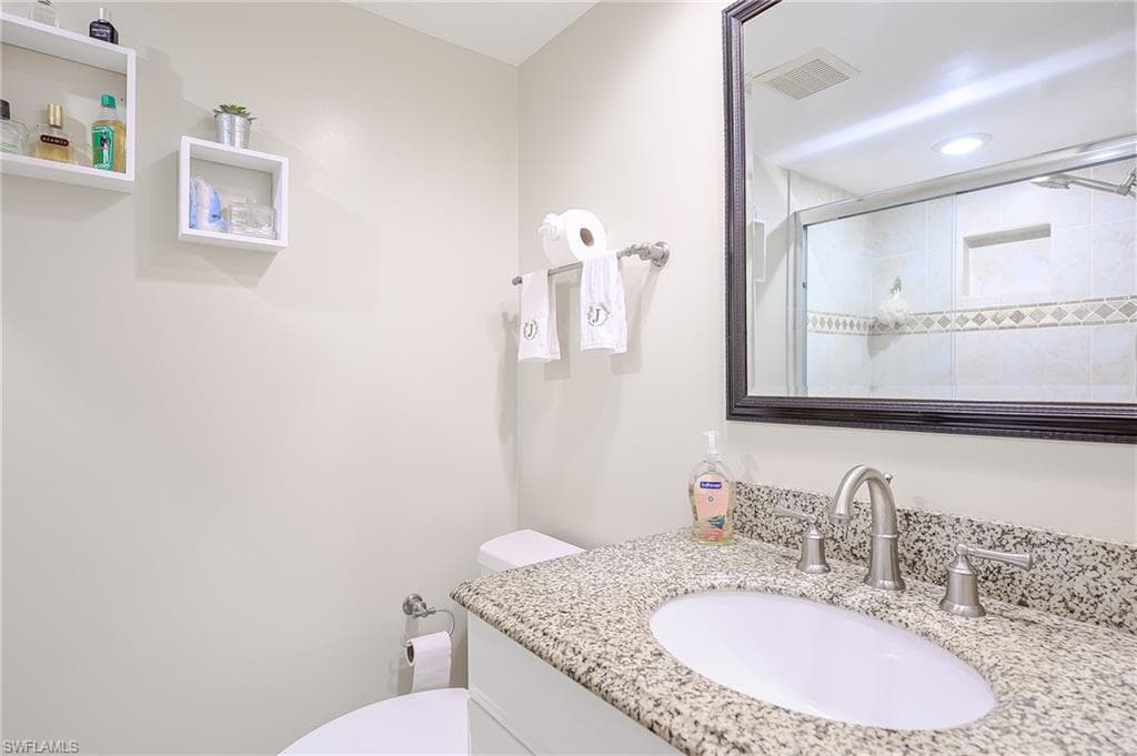 201 Quail Forest BLVD # 103, NAPLES FL 34105-18