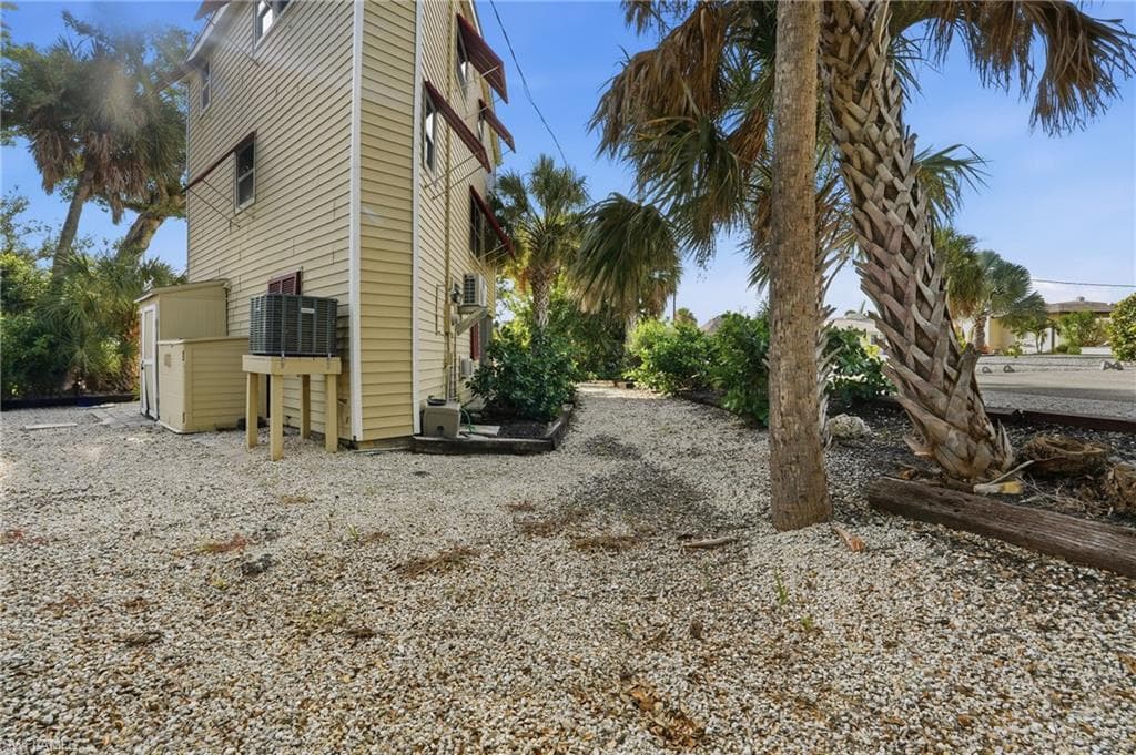 5431 Oak Ridge AVE, FORT MYERS BEACH FL 33931-25