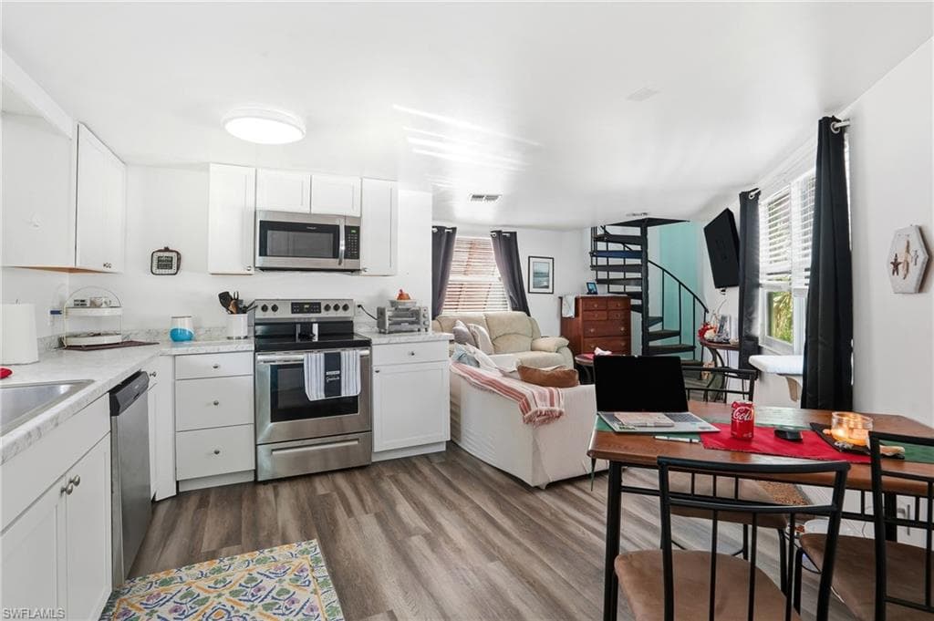 5431 Oak Ridge AVE, FORT MYERS BEACH FL 33931-17