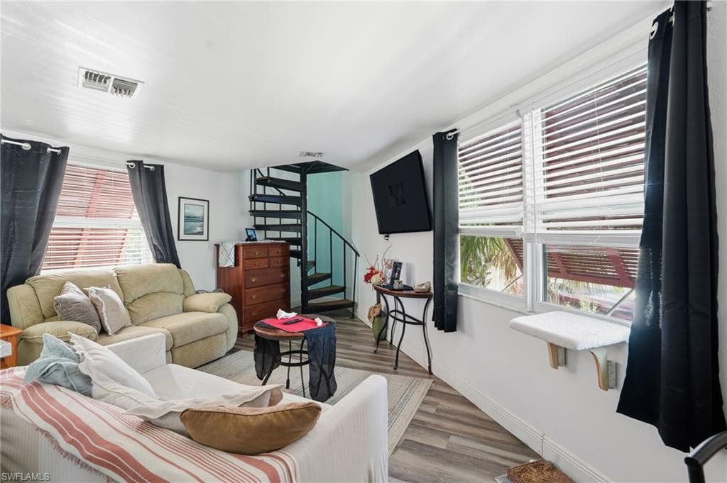 5431 Oak Ridge AVE, FORT MYERS BEACH FL 33931-14