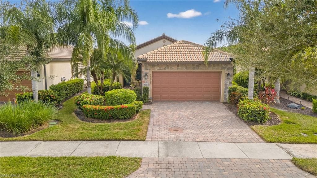 10969 Clarendon ST, FORT MYERS FL 33913-26