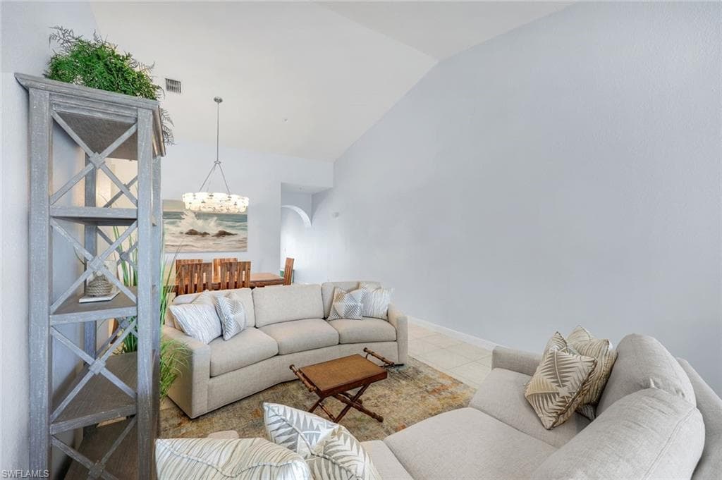 2110 Cay Lagoon DR # 122, NAPLES FL 34109-4