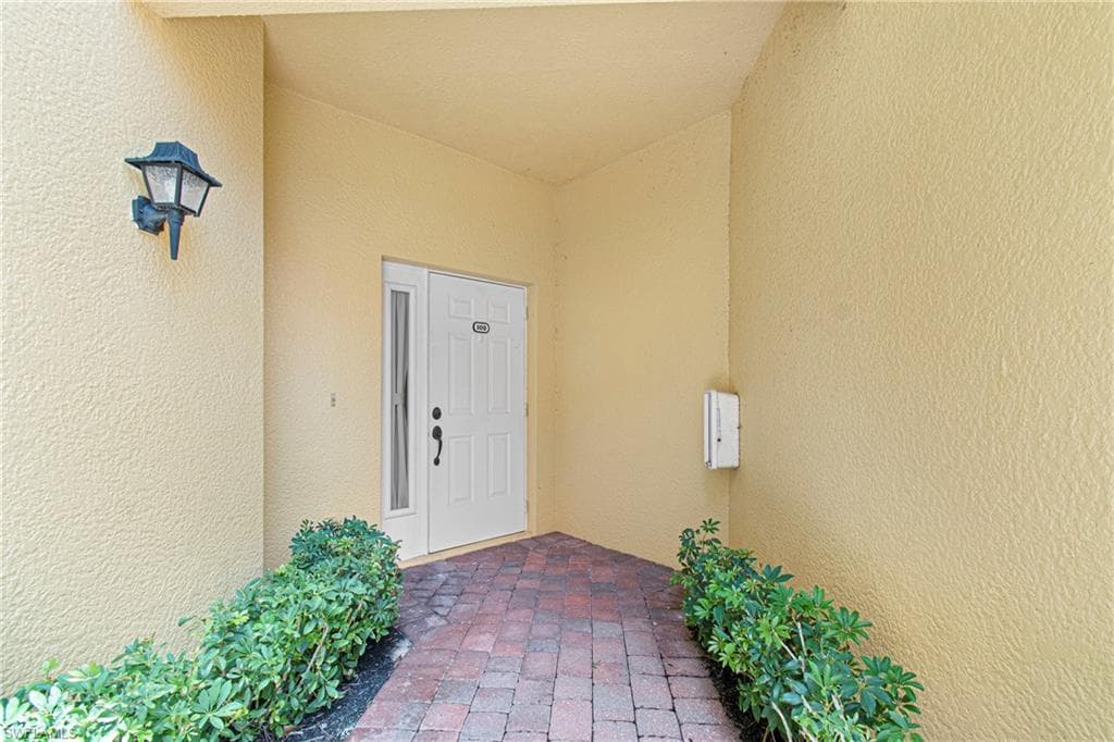 15921 Prentiss Pointe CIR # 102, FORT MYERS FL 33908-24