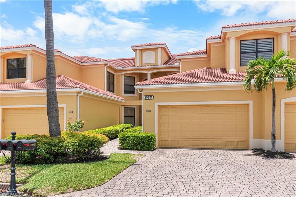 15921 Prentiss Pointe CIR # 102, FORT MYERS FL 33908-26