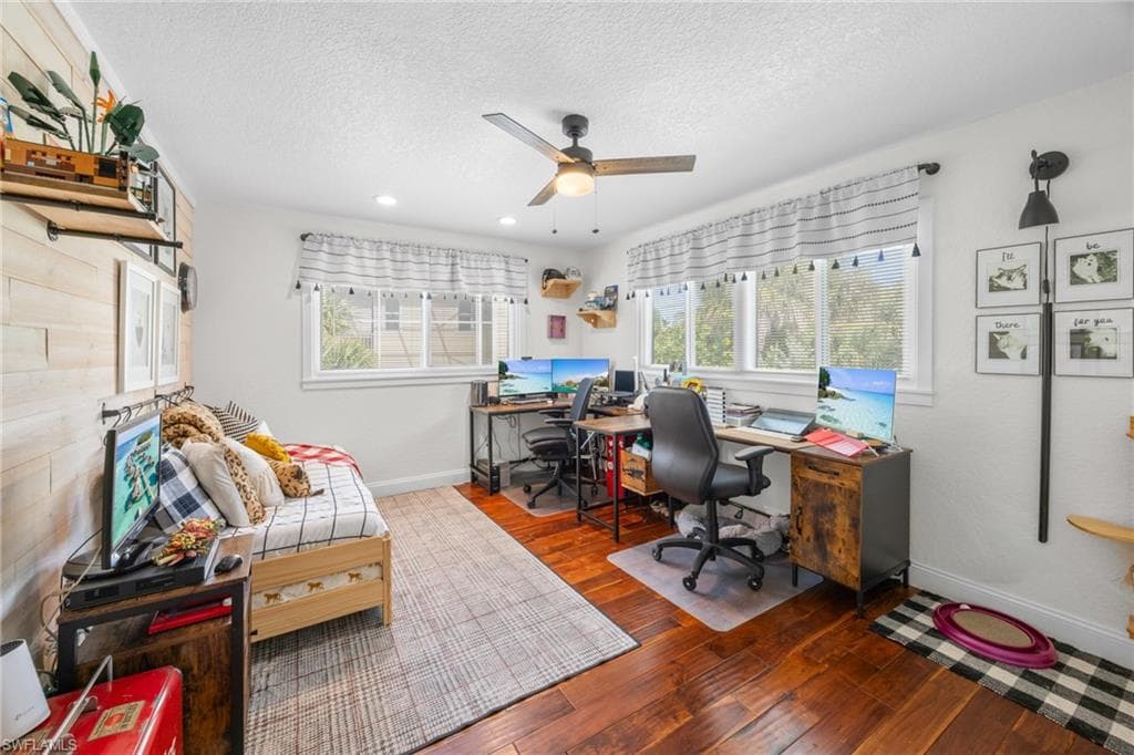 9247 Dimmick DR, SANIBEL FL 33957-19