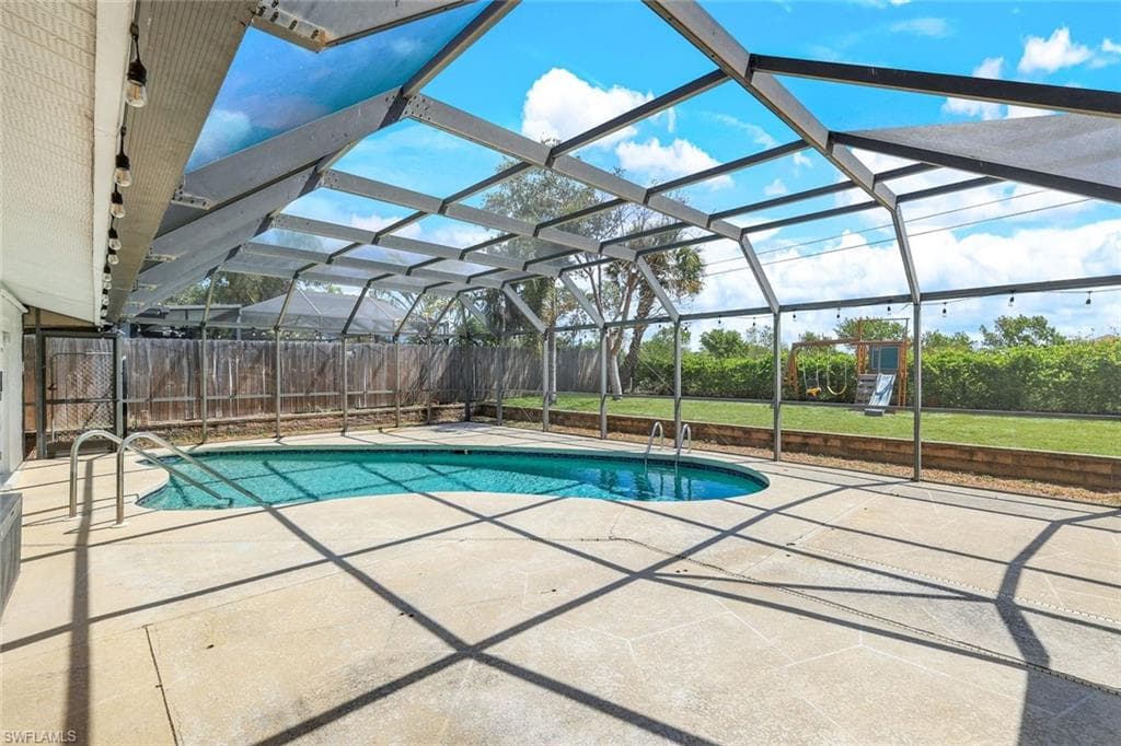 79 Constitution DR, NAPLES FL 34112-26