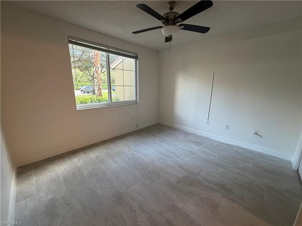 1210 Reserve WAY # 107, NAPLES FL 34105-9