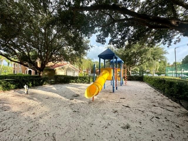 1210 Reserve WAY # 107, NAPLES FL 34105-20