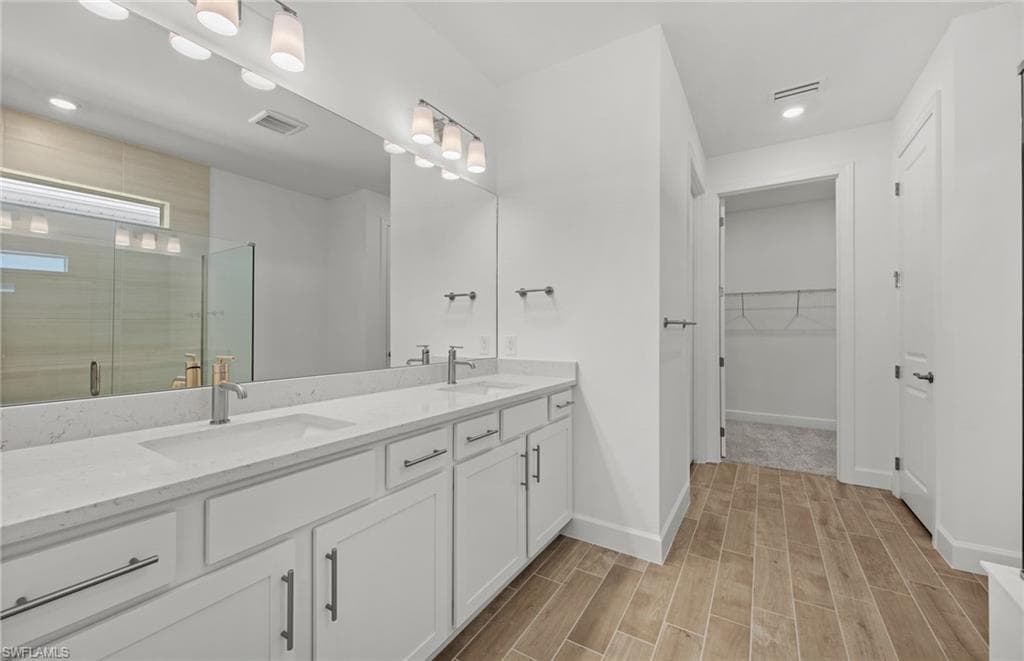 12599 Quartz DR-12