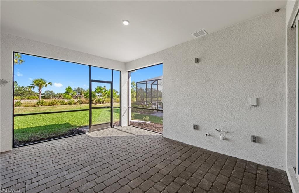 12599 Quartz DR-21