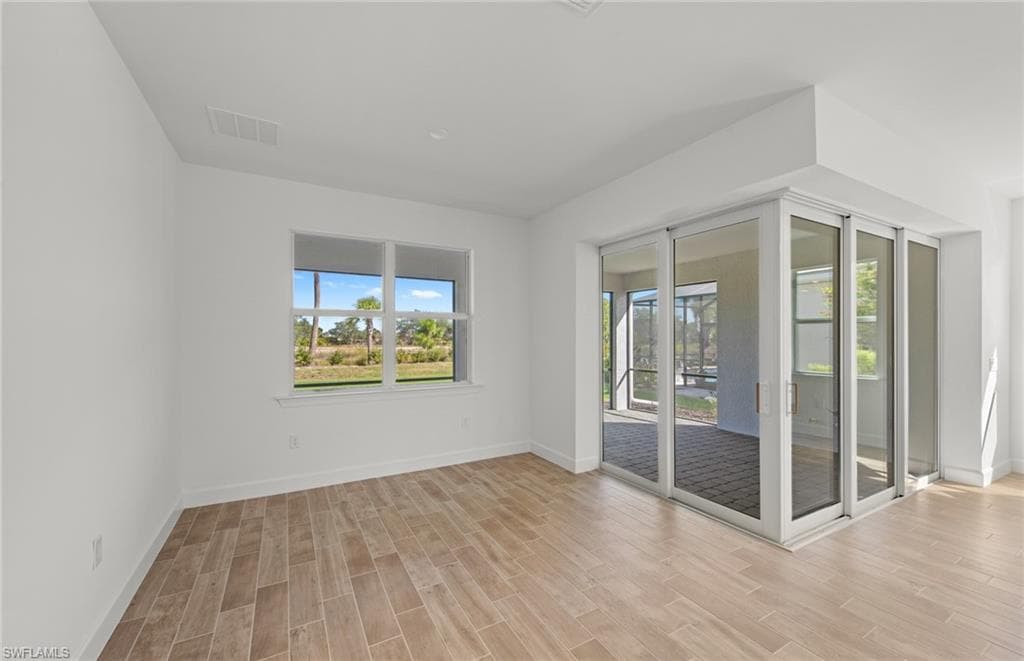 12599 Quartz DR-10