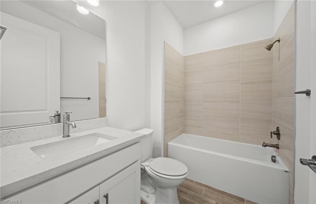 12599 Quartz DR-18