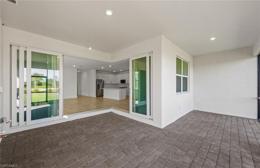 12599 Quartz DR-20