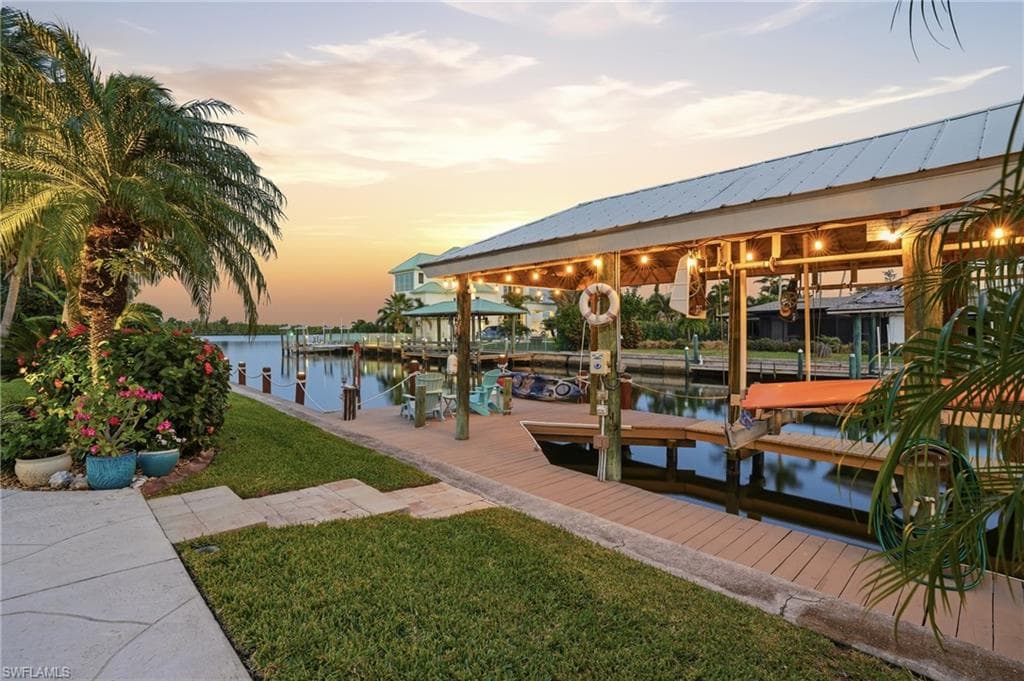 490 Randy LN, FORT MYERS BEACH FL 33931-1