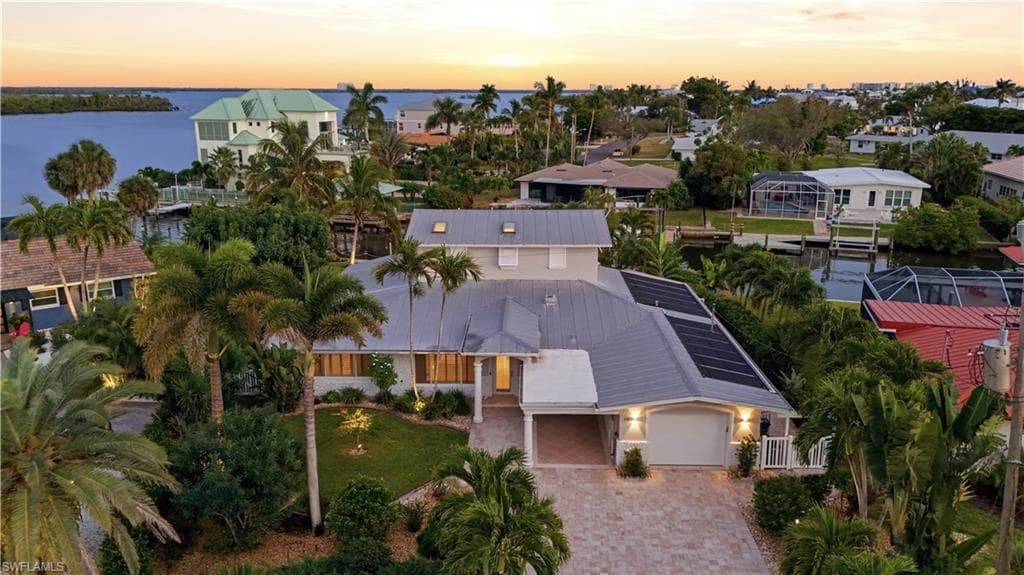 490 Randy LN, FORT MYERS BEACH FL 33931-2
