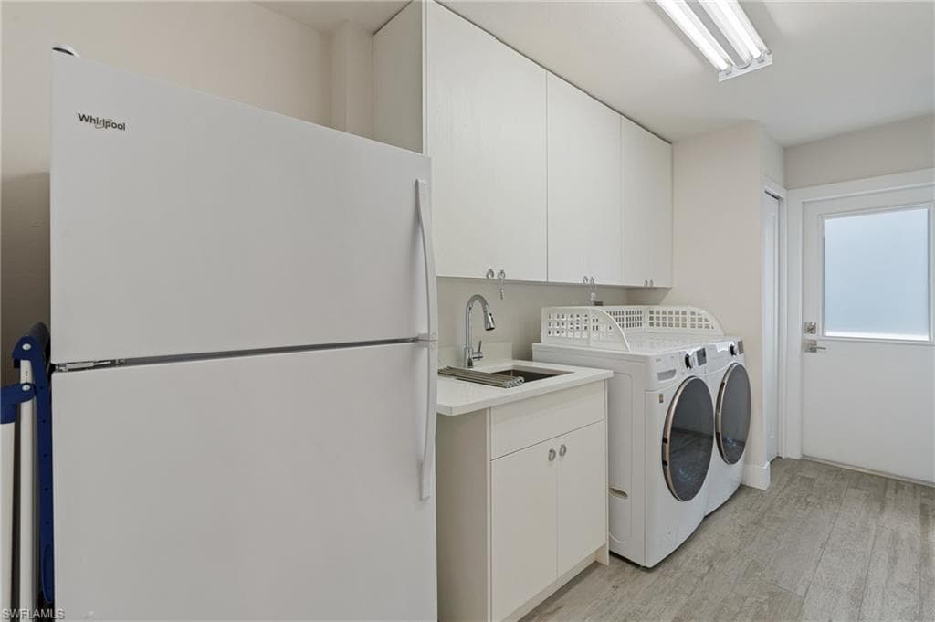 490 Randy LN, FORT MYERS BEACH FL 33931-35