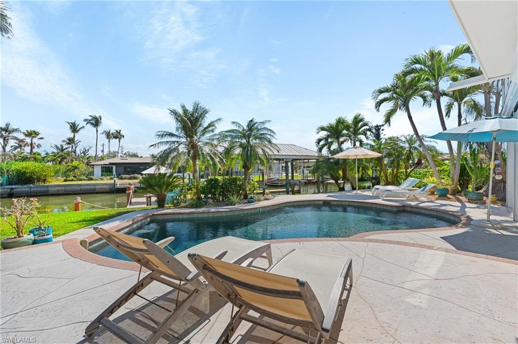 490 Randy LN, FORT MYERS BEACH FL 33931-38